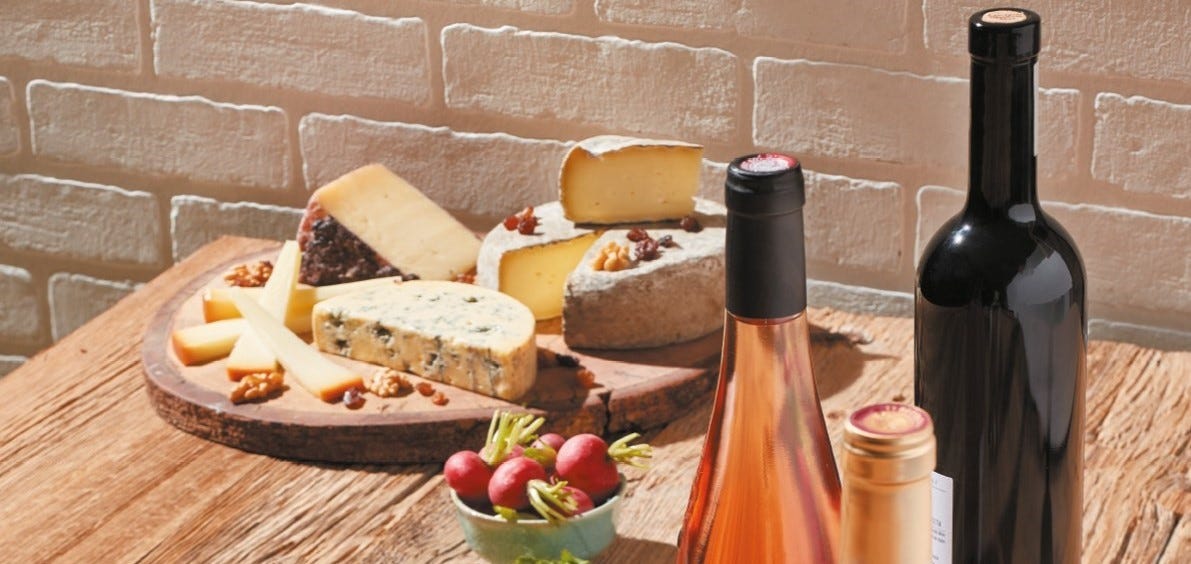 En avril, fêtons les vins & fromages de nos terroirs ! En avril, fêtons les vins & fromages de nos terroirs !