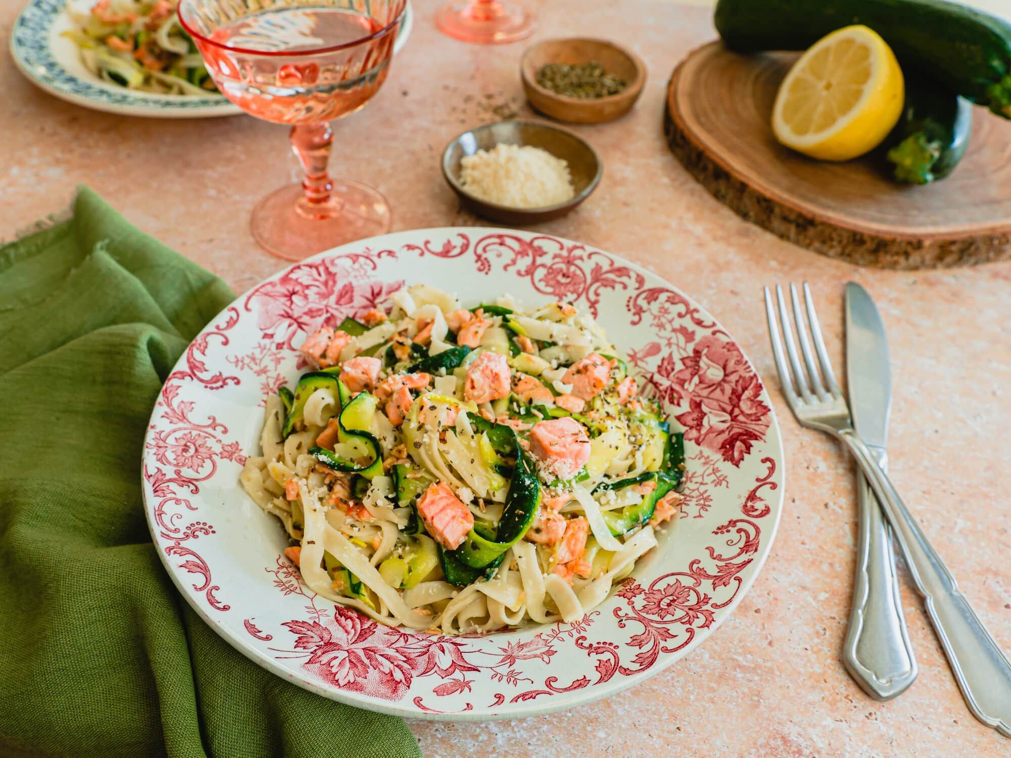 Tagliatelles au saumon et beurre de sauge Tagliatelles au saumon et beurre de sauge