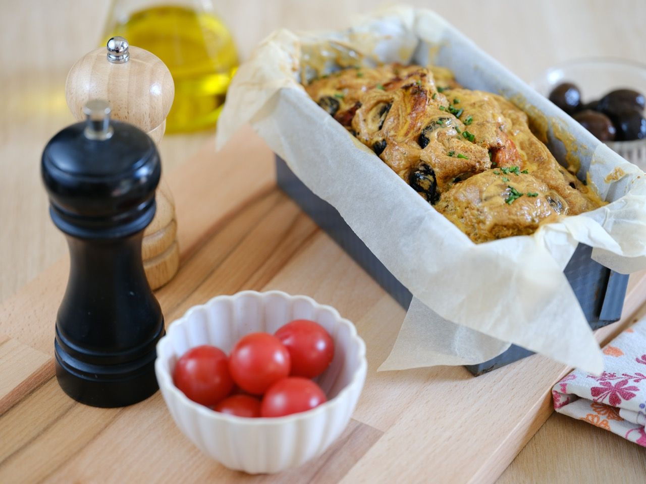 Cake végane tomates-olives par Nat'Ali Cake végane tomates-olives par Nat'Ali